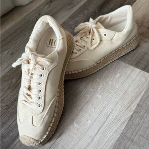 Jennifer Lopez Cream Canvas Sneakers